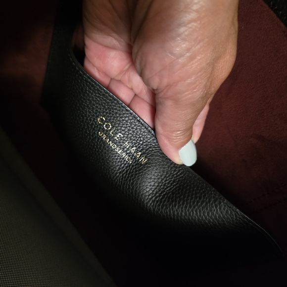 Cole Haan Everyday Grand Series Black Leather Tote Bag With Dust Bag - Picture 5 of 11